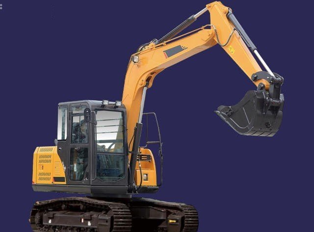 Excavator engines, main hydraulic pumps, and slewing bearings overview